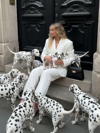 Ještě do dnešní půlnoci můžeš využít slevu 30% na vše s kódem BLACK30🖤 Tak toho využij a nakup sobě nebo někomu blízkému...